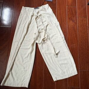 NWT Levi’s Wrap Pants